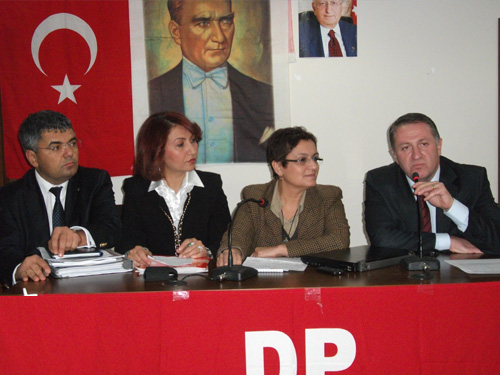 DEMOKRAT PARTİ 2011´E ARTVİN´DEN BAŞLADI