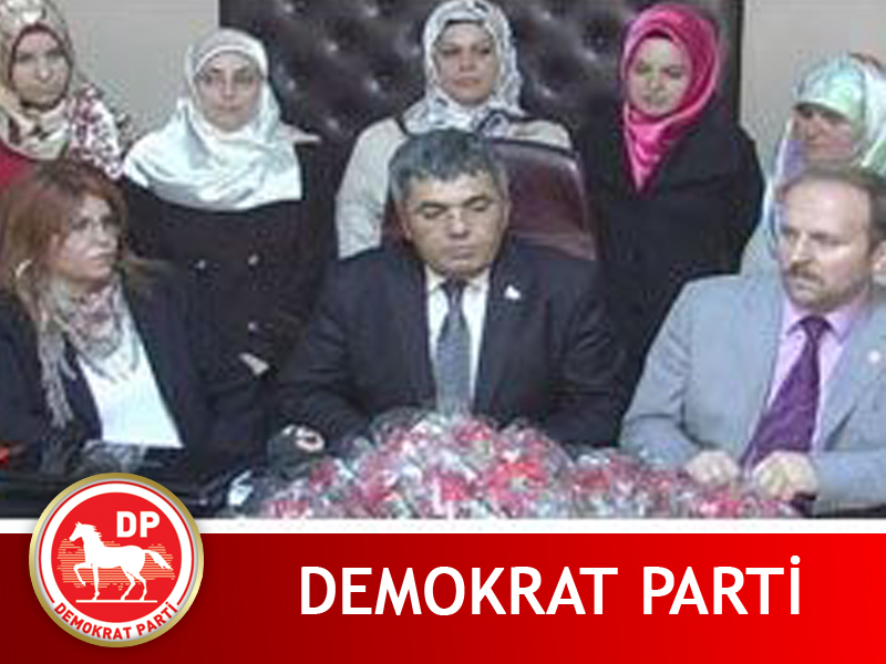 DEMOKRAT PARTİ ANNELERİ UNUTMADI